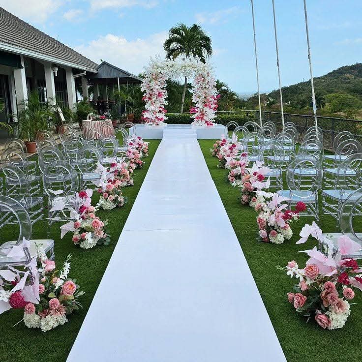 Balloon Pasted Walkway Decoration for Hire for a kids birthday party in Nairobi