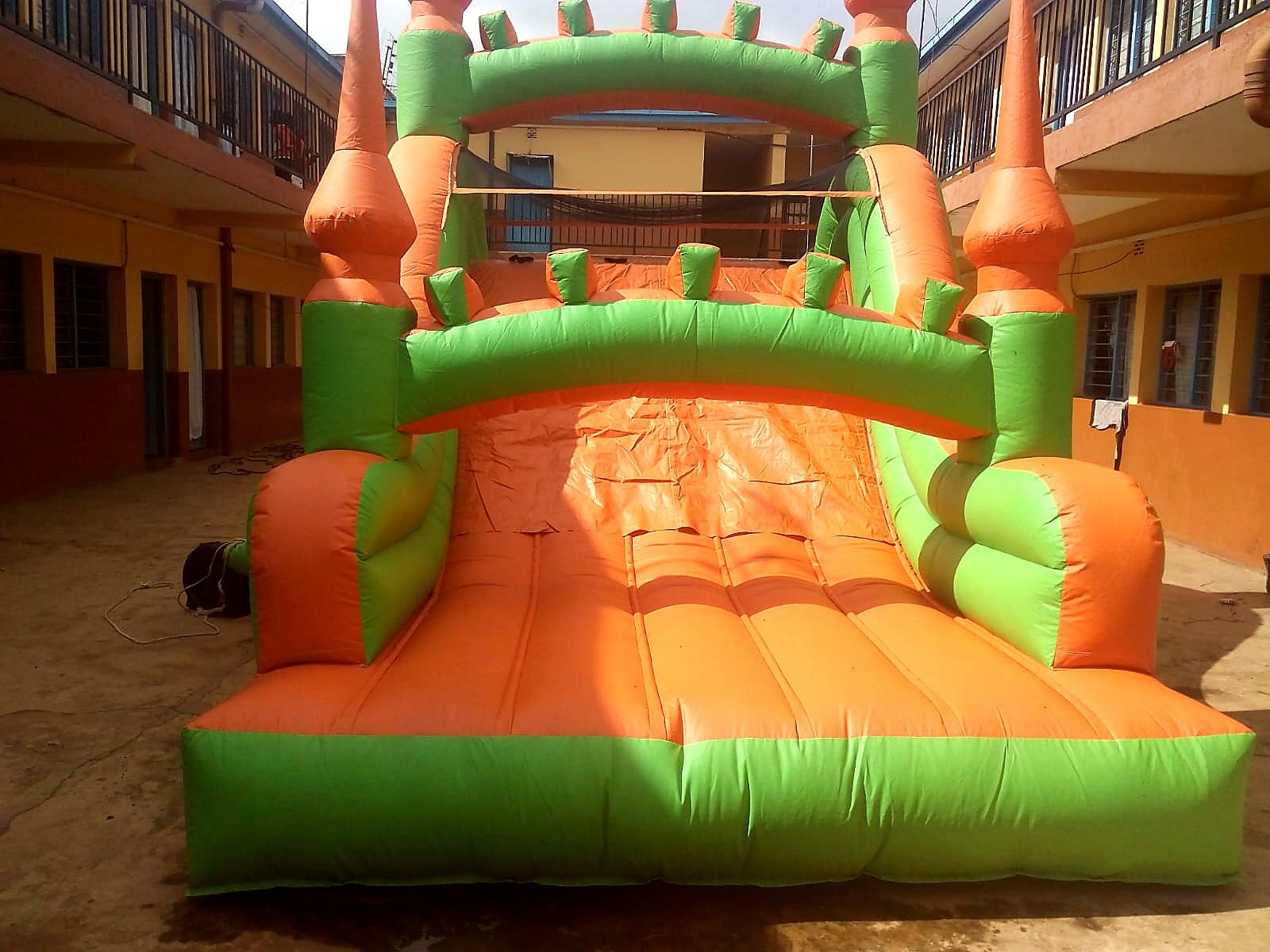 Soft Play Bouncy Castle Dry Slide for Hire for hire at kids birthday party in Nairobi - view 2
