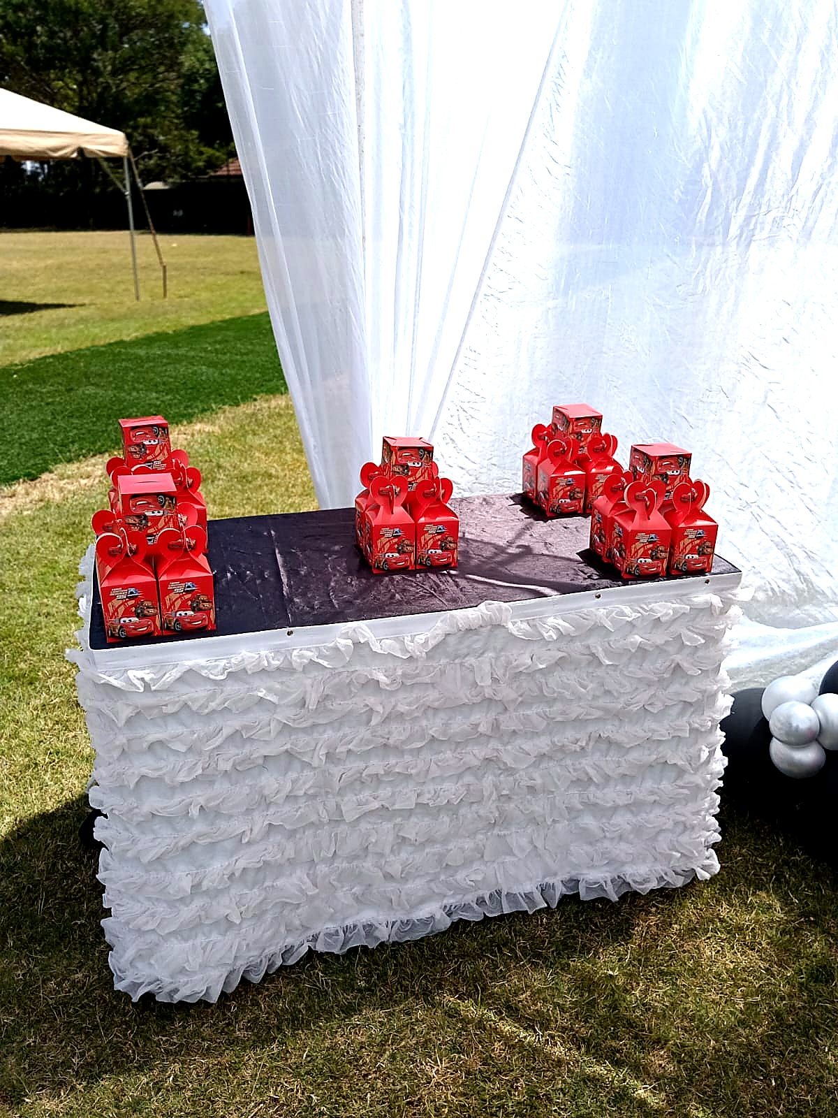 Cake Table for Hire for a kids birthday party in Nairobi - view 4